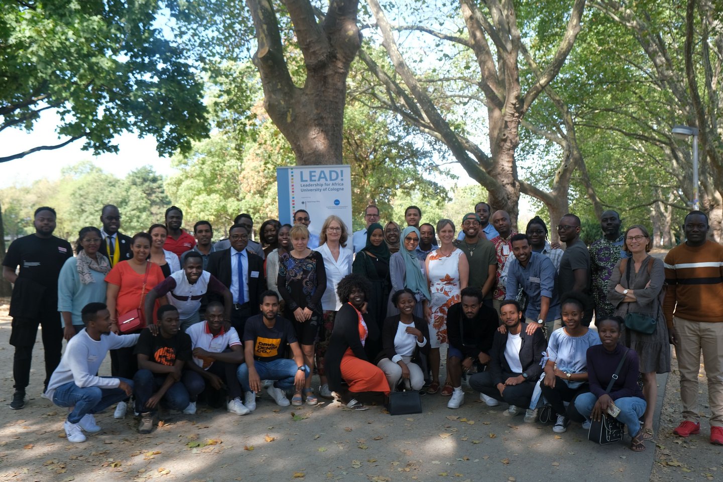 Group photo of participants at the LEAD! Summer School 2022 in Cologne 